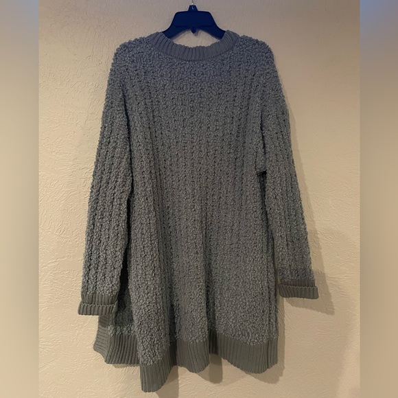 Cardigan - Picture 5 of 9